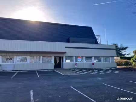 local commercial 470 m²