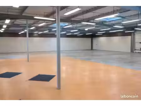 local commercial 399 m²