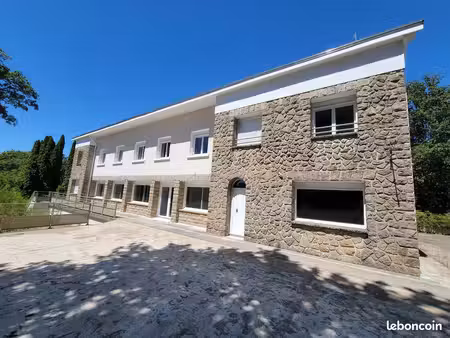 appts vue sur le lac de vassivière de 39 à 70m2