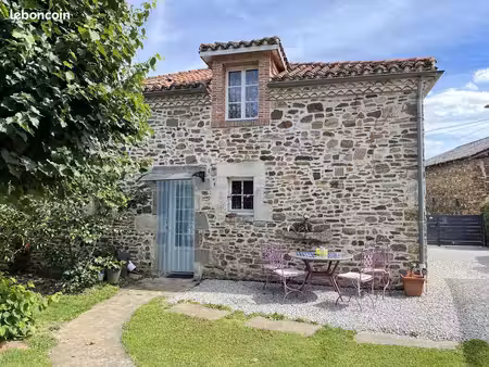 propriété 9 pièces 145 m²