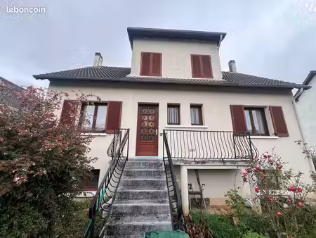 maison 4 pièces 95 m²