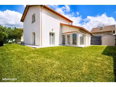 maison 4 pièces 93 m²