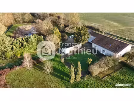 maison 6 pièces 272 m²