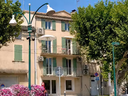 immeuble de rapport - 7 pièces - 103 m²