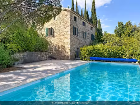 maison de luxe à vendre à vinezac