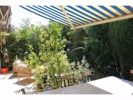 villa de luxe à vendre dans le quartier la plage du lavandou