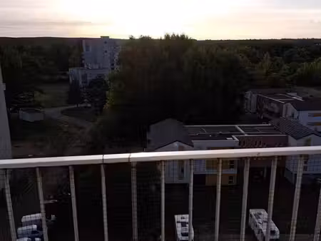 appartement t4 – 80 m² avec balcon et parking – 490 + charges