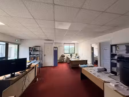 vente bureaux puget-sur-argens 83480 80m²
