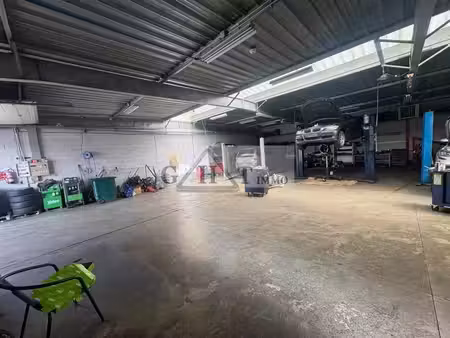 location entrepôt vaux le penil 77000 270m²