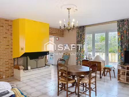 maison spacieuse avec garage  jardin et dépendances