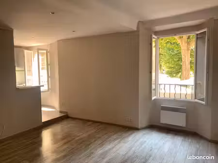 ◊ « t4 62 m² + pièce 8 m² – plein sud – centre village – très bon état »