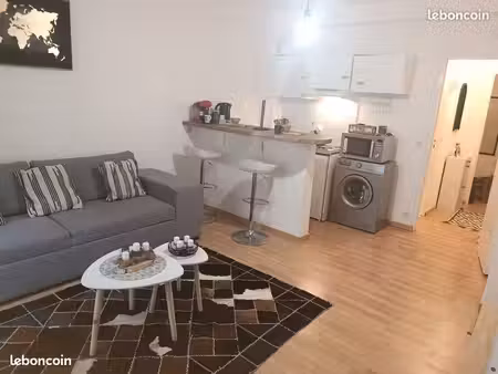 t2 meublé entièrement rénové & très équipé – 32 m² – morlaix