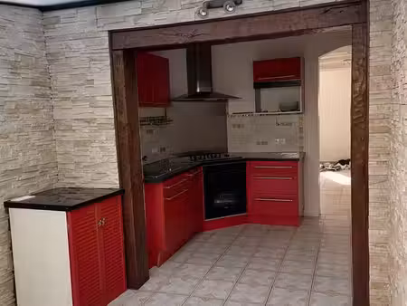 a louer maison de bourg 2 chambres sans jardin