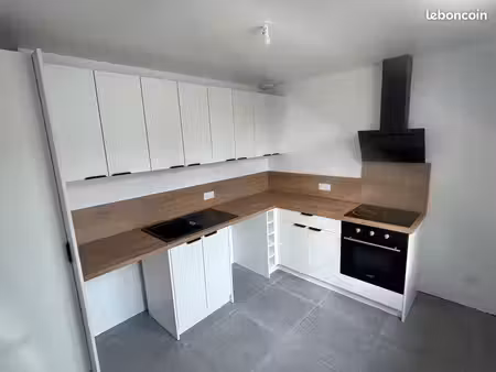 maison 3 chambres  avec jardin  centre ville cloyes