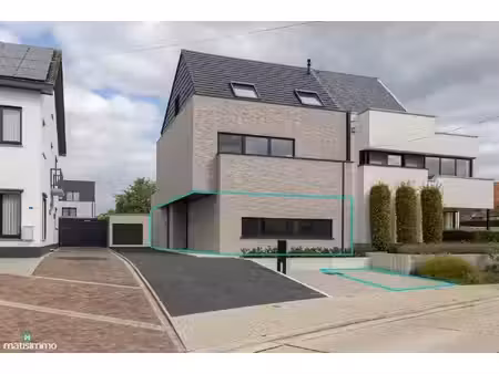 recent appartement voorzien van alle comfort met twee slaapkamers te mopertingen