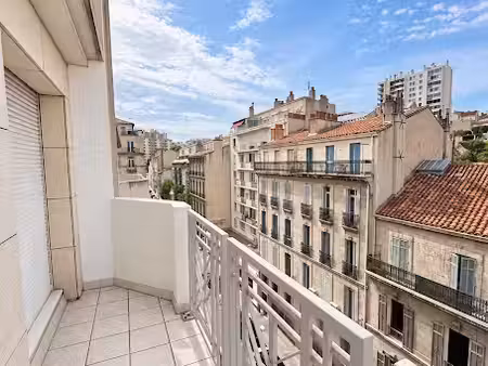 location meublée appartement 1 pièce 24.95 m² à marseille 6ème (13006)  710 €