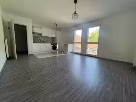 charmant studio moderne à marly-la-ville