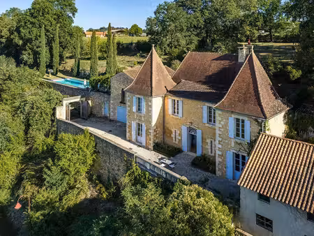 ancien presbytère d'exception avec piscine et intimité absolue