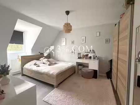 maison semi-individuelle de 99 m² avec 3 ch + jardin + garage