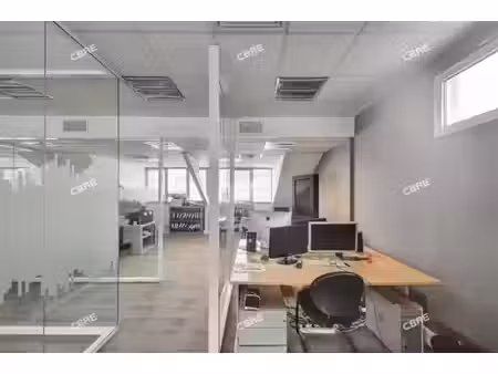 vente bureau st ouen 556 m²