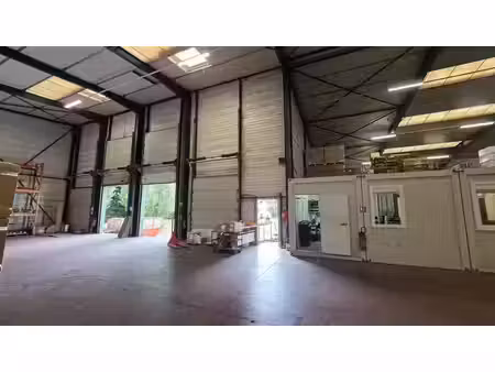 vente/location local d'activités moussy le vieux 2 265 m²