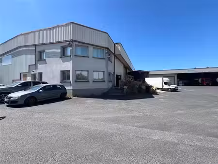 location local d'activités st soupplets 2 371 m²