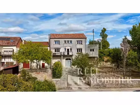 grande maison de ville de 291 m² avec jardin et terrasse panoramique