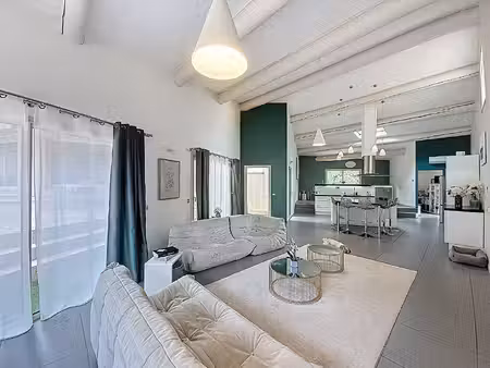 propriété à saint saturnin les avignon 327 m2