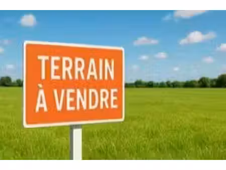 autour de l'étang de l'olivier sur istres  dans un environneme