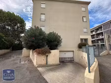parking à louer - avignon (84) - 85€