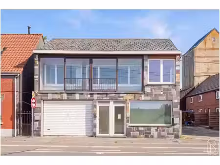 immeuble de rapport à vendre à chaussée victor lampe 10 bois-de-lessines (rbw87210)