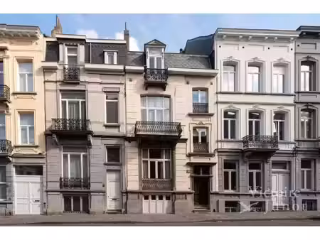 maison à louer avec garage et terrasse   ixelles (vbe65683)