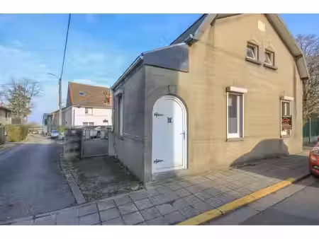 maison à vendre avec garage et 3 chambres   montigny-le-tilleul (vbe65674)