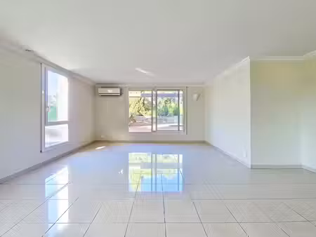 appartement plan de cuques 4 pièce(s) 111.85 m2