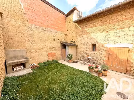 maison de village à aucamville (82600)