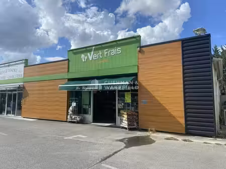 location commerce eysines 33320 209m²