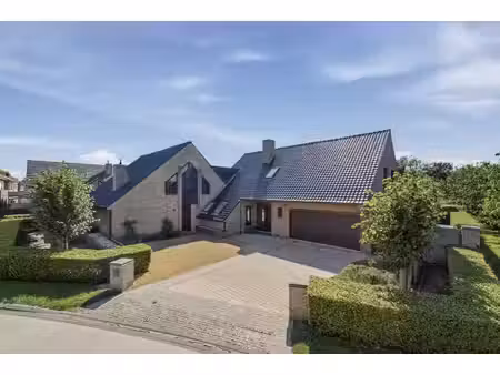 huis te koop in veurne met 4 slaapkamers