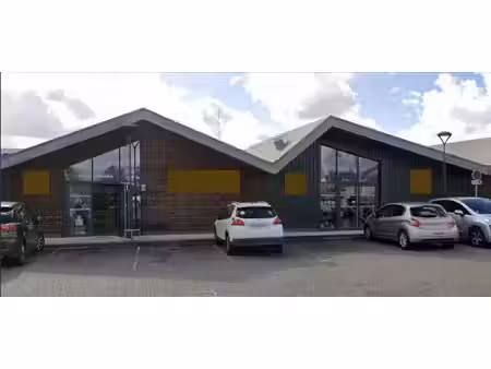 location commerce biganos 33380 282m²