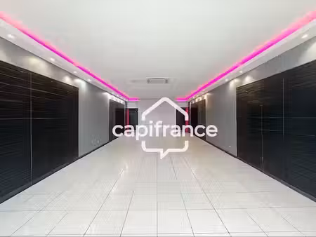 location locaux professionnels 2 pièces 77 m² à baie mahault (97122)  2 054 €