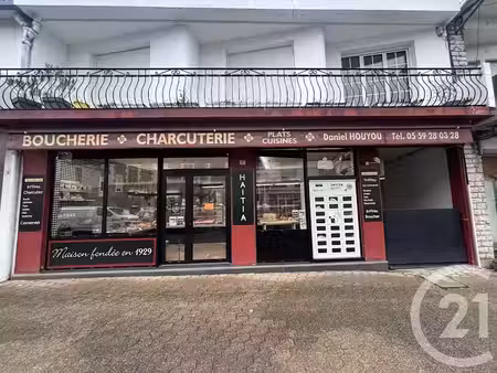 location locaux professionnels à mauléon-licharre (64130)  8 400 €