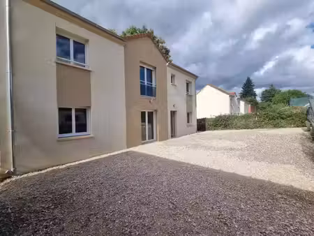 location appartement 5 pièces 80 m2 à beynes