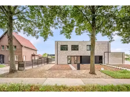 huis te koop in beringen met 3 slaapkamers