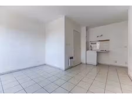 vente appartement 1 pièce 23 m² nice (06300)