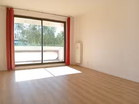 appartement 2 pièces - 57 m²