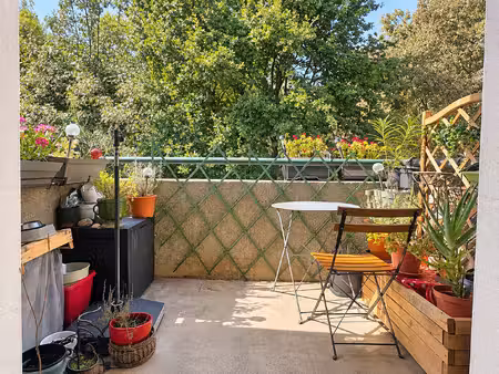t2 de 49 m2 avec balcon et parking