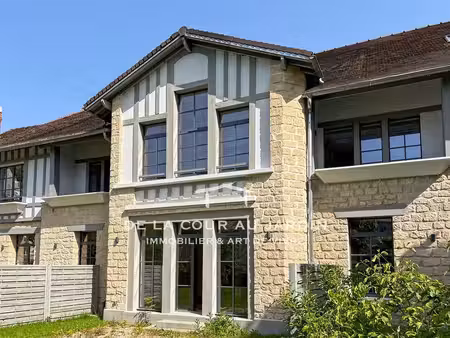 vaucresson — maison triplex à colombage 182 m²  entièrement réno