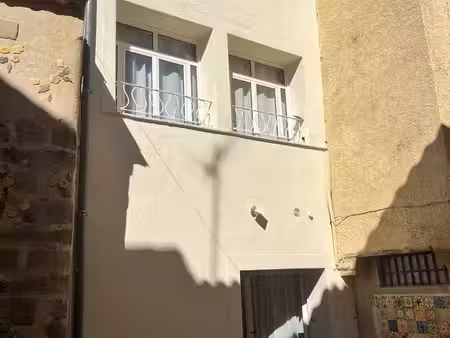 maison de ville à saint-quentin-la-poterie (30700)