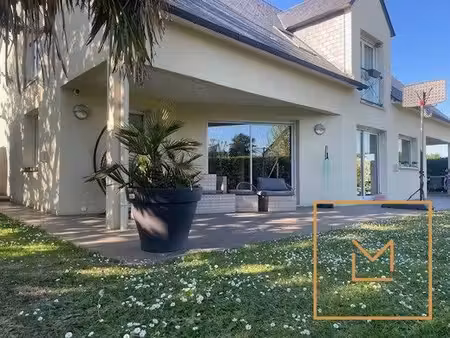 prestigieuse maison en location mathieu  normandie