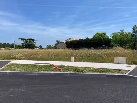 vente terrain 700 m² camblanes-et-meynac (33360)