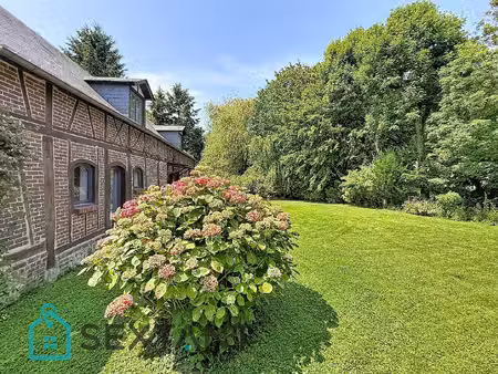 maison normande entiérement rénovée 130 m2 sur 1000 m2 de jardin arboré.